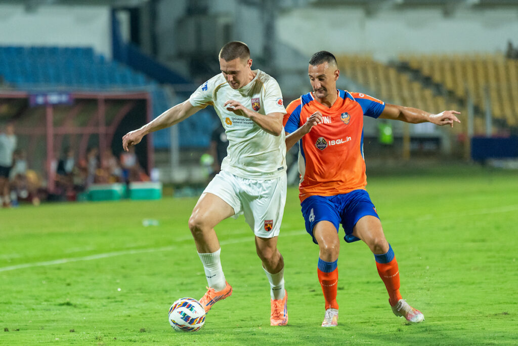 Matija Babovic of Sporting Club Delhi & Pol Moreno Sanchez of FC Goa