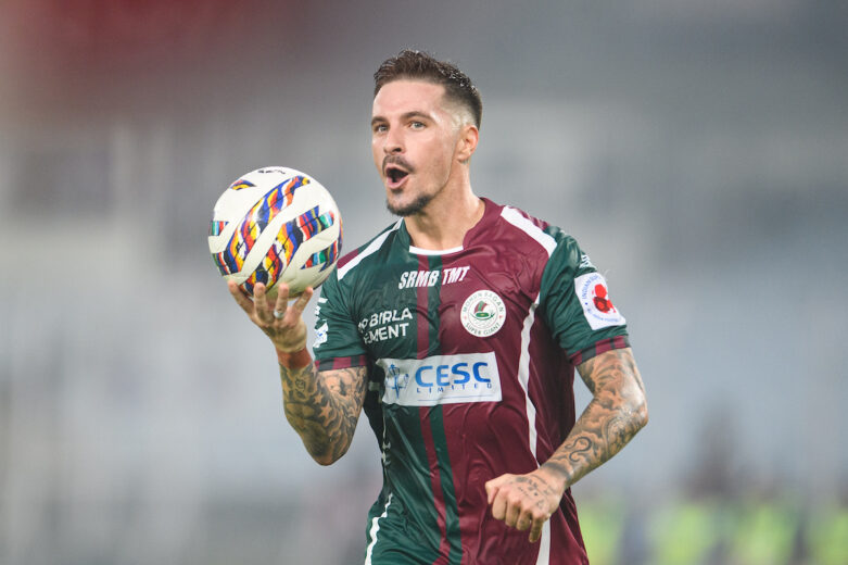 Jamie Maclaren of Mohun Bagan Super Giant celebrates his hat-trick during match 23 of INDIAN SUPER LEAGUE Photo:/ ISL
